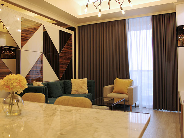 Taman anggrek residence living room